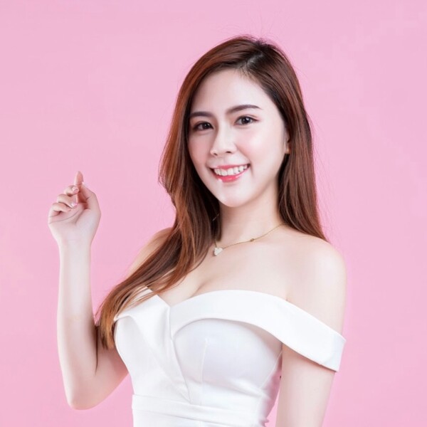 Pearl Chen ( 姵姵 )